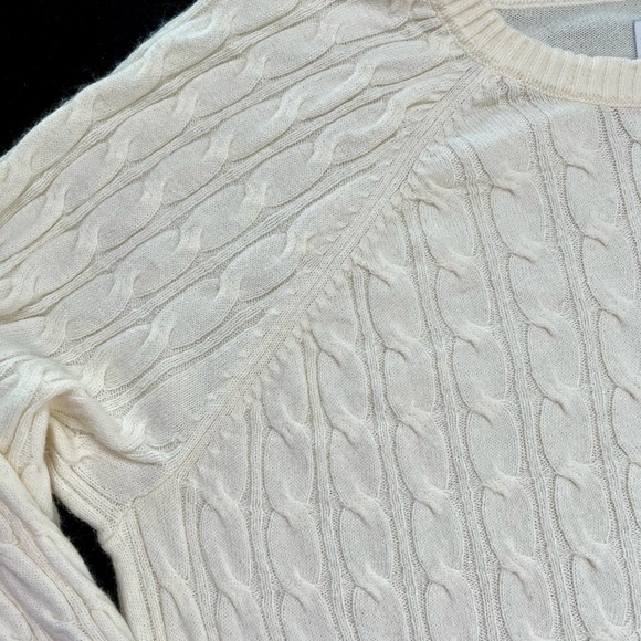 Croft & Barrow Women's Ivory Cable Knit Sweater - Picture 7 of 13